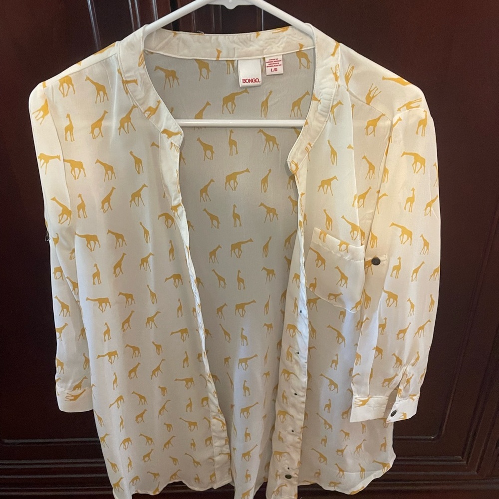 Crème women button down shirt size large Bongo